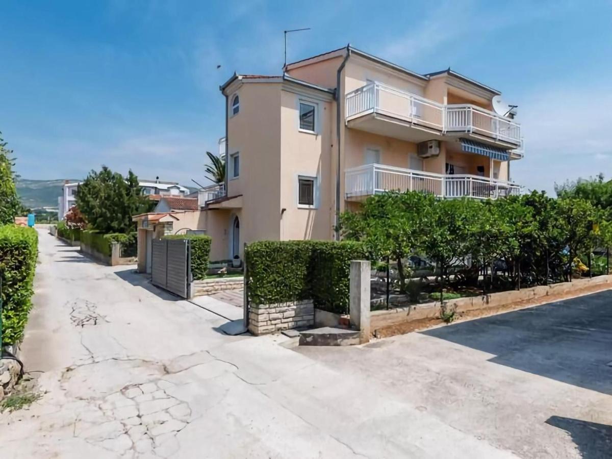 Nice Small Apartment With A Sea View Kastela Dış mekan fotoğraf